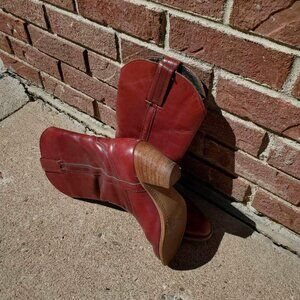 Dexter Boots Circa 1980s Size 8 Narrow Oxblood Leather 2inch heel